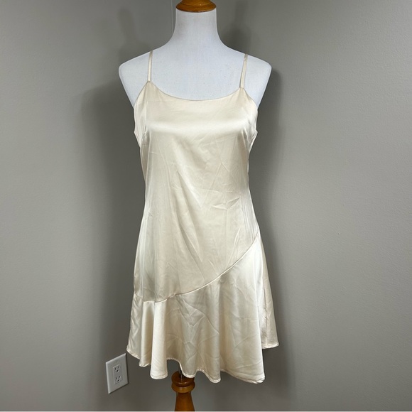 Nasty Gal Dresses & Skirts - Nasty Gal sleeveless spaghetti strap mini slip on dress with open back Sz 8